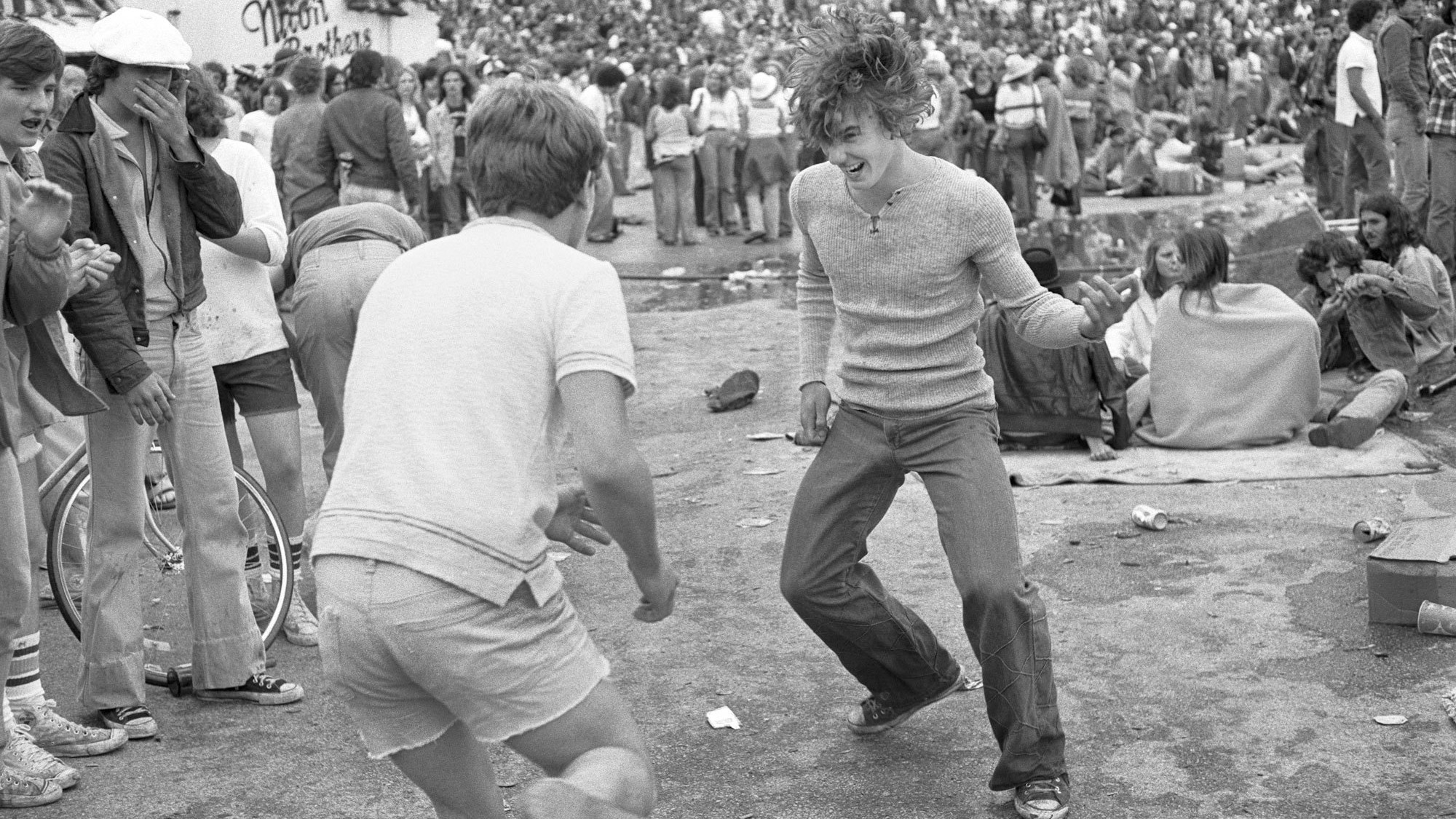 絶版‼️ ROLLING STONES FANS / Joseph Szabo 51PGjZlD2QL.jpg_BO30,255,255,
