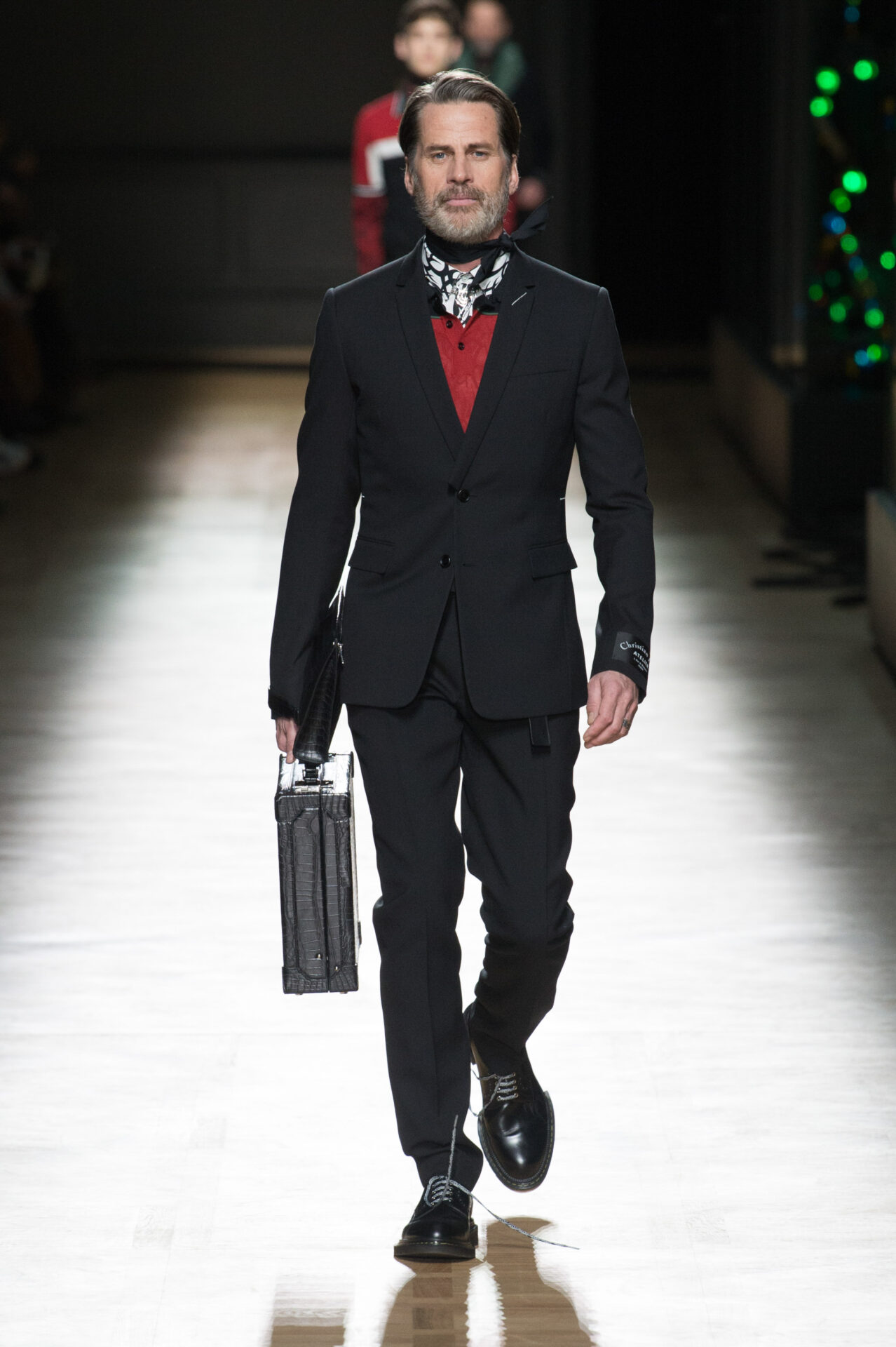 DIOR-HOMME-FW18-HERO-12.jpg