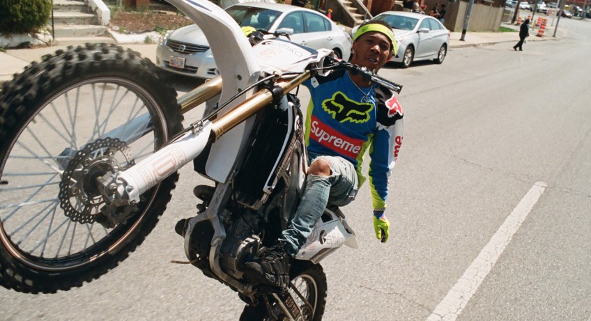 teardrops　Supreme® / Fox® Racing 110-848x461.jpg