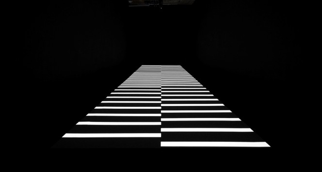 HERO_RYOJI_IKEDA_180_THE_STRAN