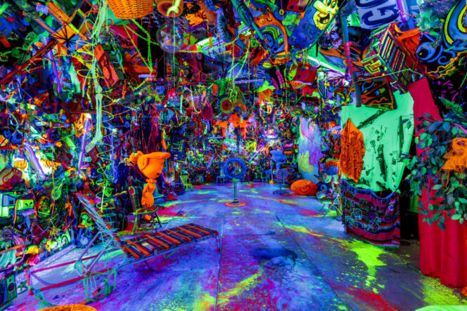 Dries Van Noten is releasing those stunning FW18 marble macs on a