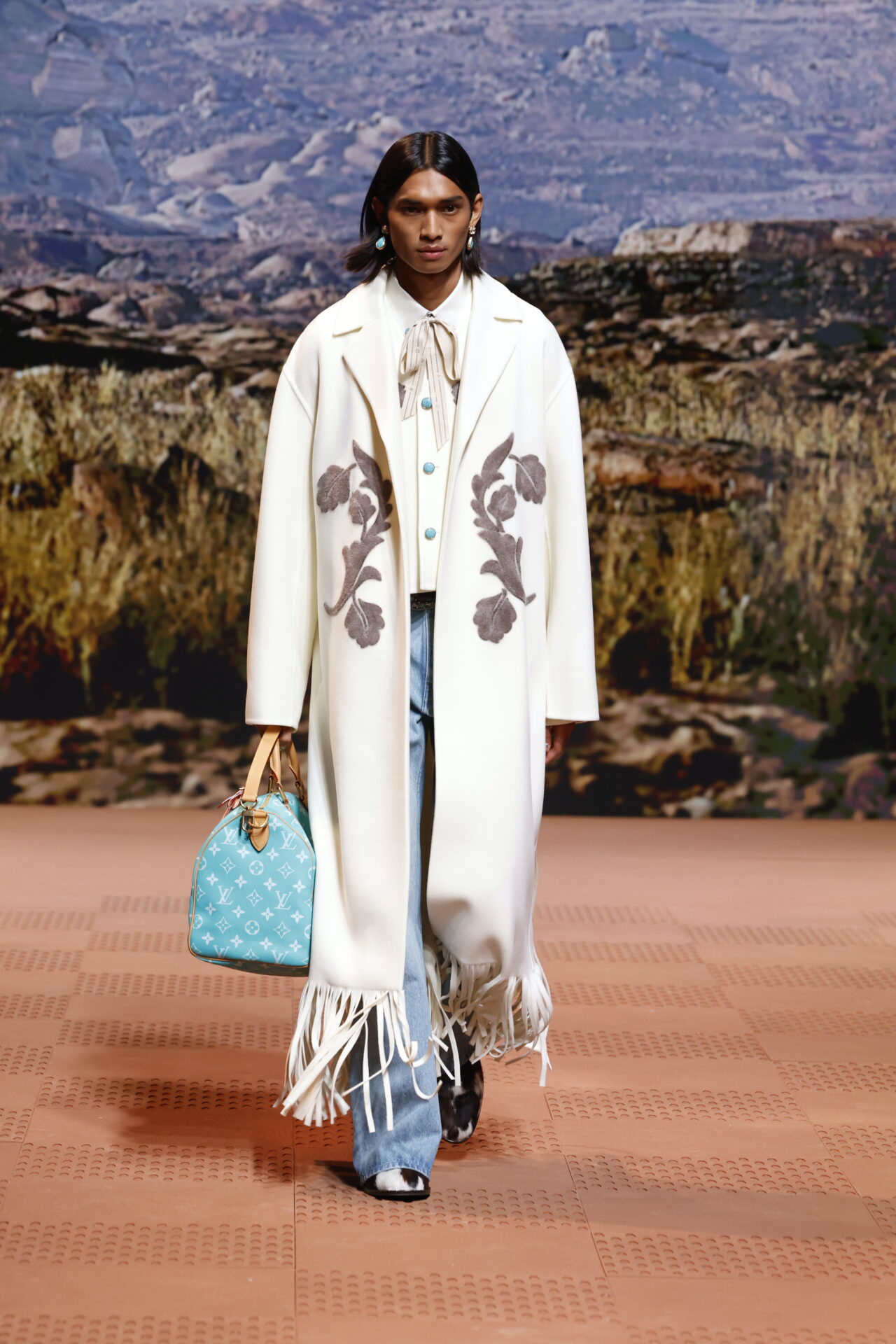 Louis Vuitton FW24: Americana in Paris – HERO