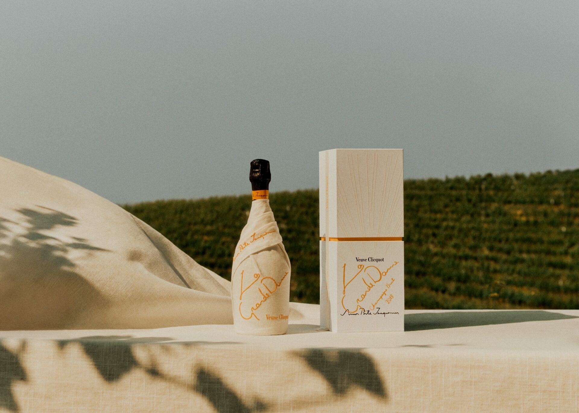 A Simon Porte Jacquemus x Veuve Clicquot champagne is now