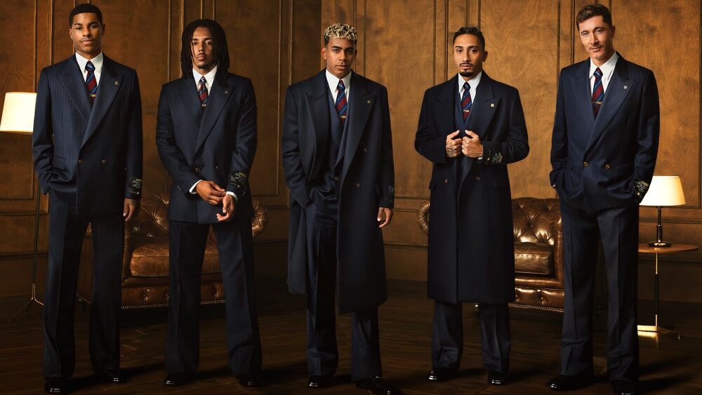 4 ○ ISSEY MIYAKE im product ストライプスーツ SUAVE Jacket Black – ISSEY MIYAKE EU