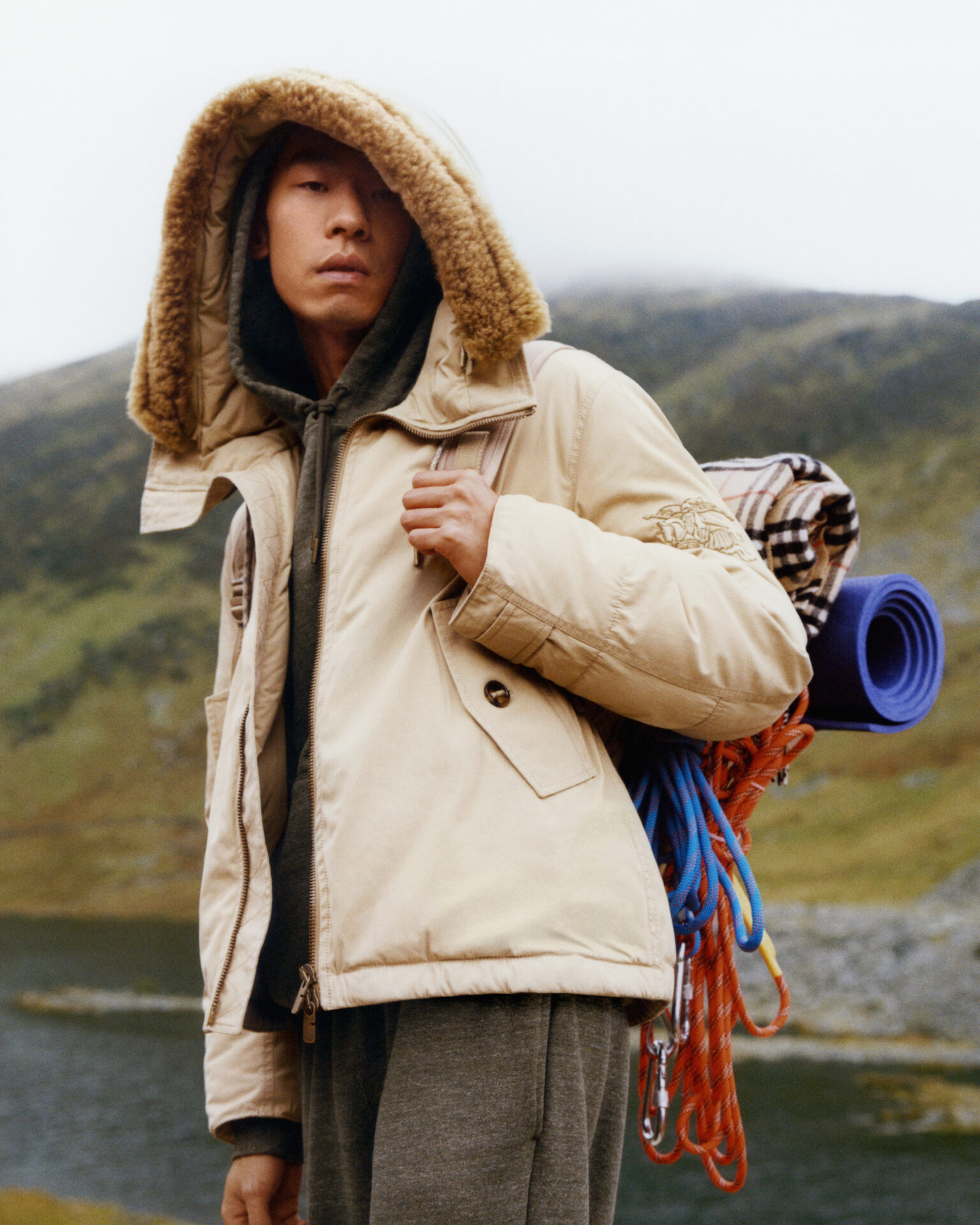 Renowned explorers showcase Burberry's Gabardine collection – HERO