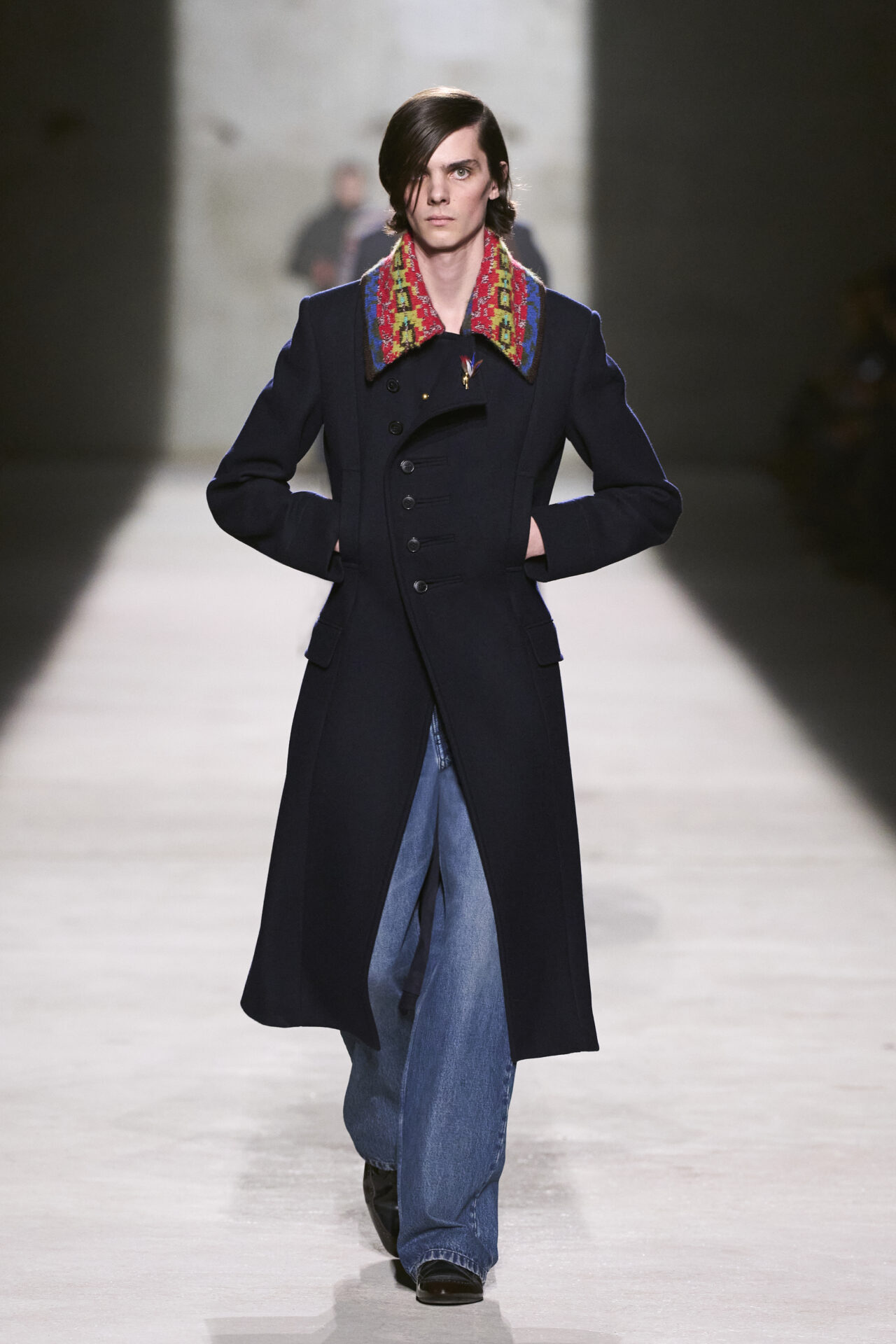 Dries Van Noten told the story of a graduate leaving home – HERO