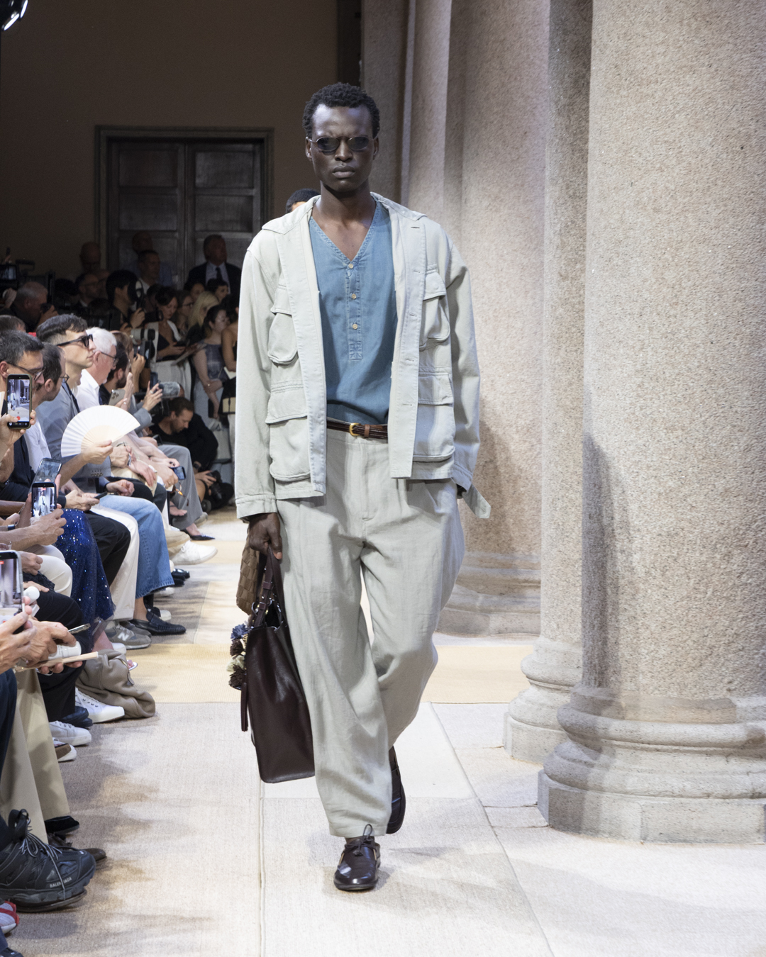 【イタリア製】GIORGIO ARMANI 立体パターン　ワイドトラウザーズ Giorgio Armani's Mediterranean holiday – HERO